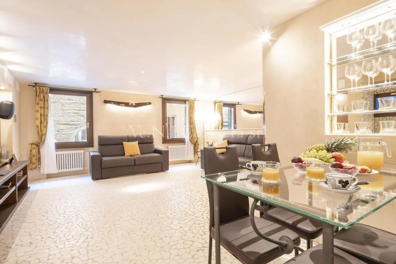 Ve.N.I.Ce. Cera Ca' Del Gondoliere Apartment Venice Italy