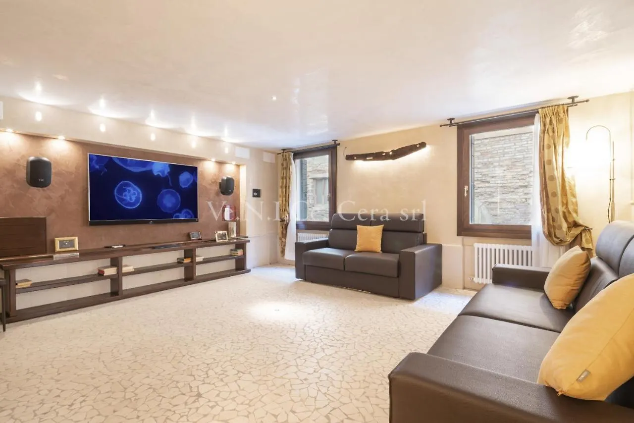 Ve.N.I.Ce. Cera Ca' Del Gondoliere Apartment Venice Italy