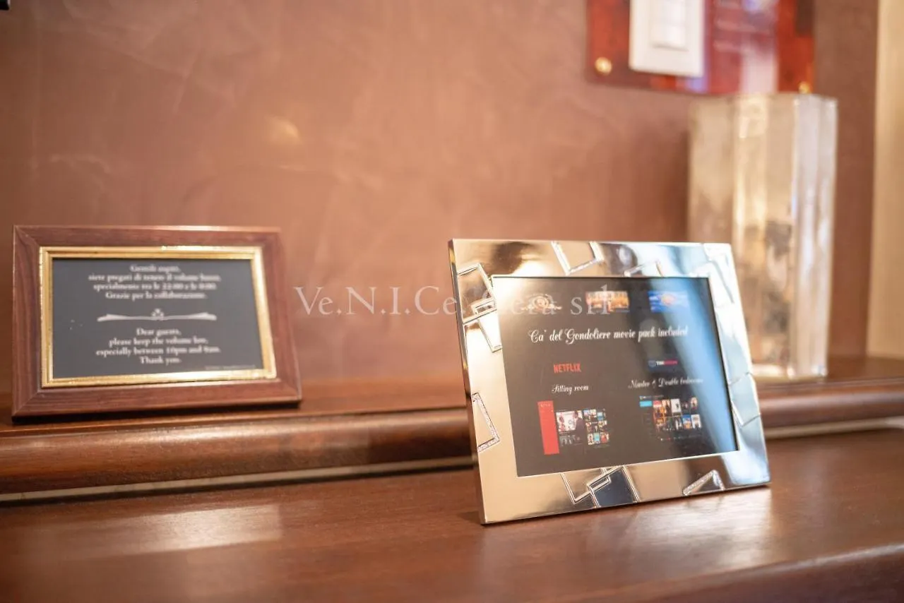 Ve.N.I.Ce. Cera Ca' Del Gondoliere Apartment Venice 0*,
